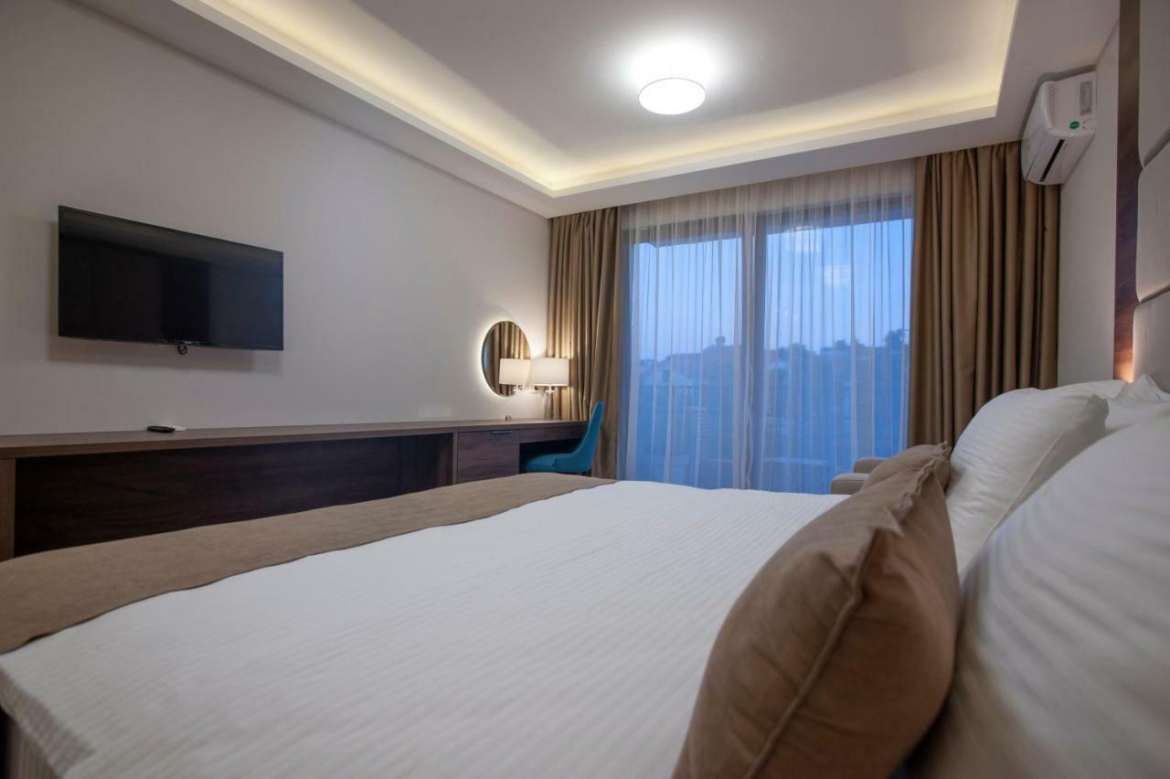 Hotel Twelve By Aycon Budva Eksteriør bilde