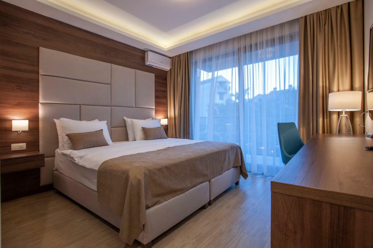 Hotel Twelve By Aycon Budva Eksteriør bilde